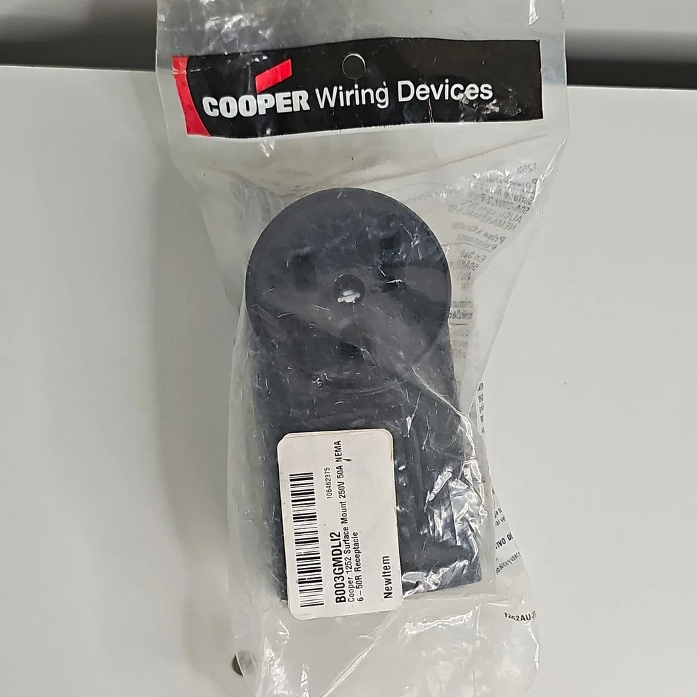 Cooper Wiring Devices NEMA Electrical Plug 250V 50A Surface Mount Black